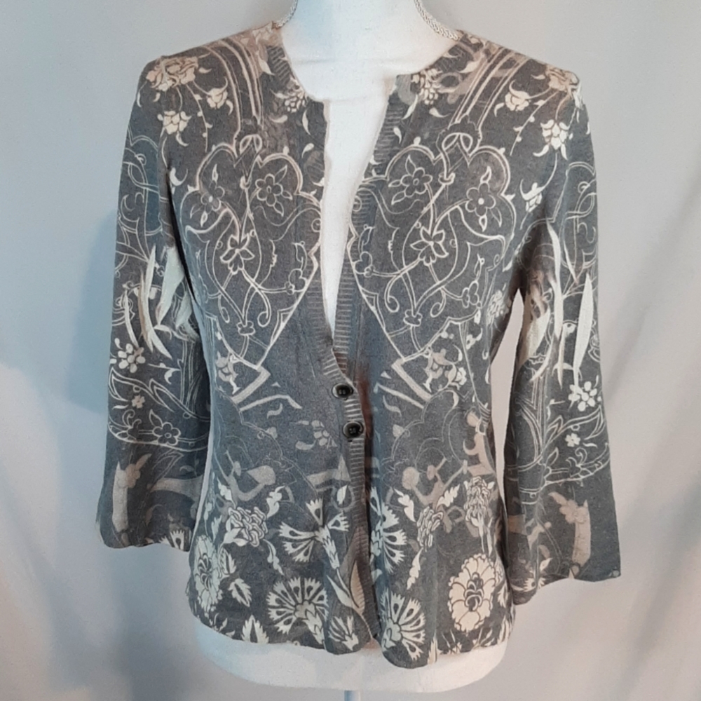 One World Large gray and white floral designed cardigan